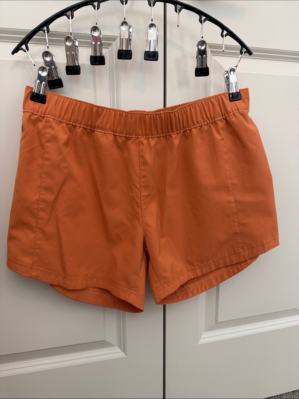 Columbia Women's Rust Orange Elastic-Waist Athletic Shorts